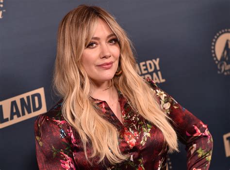 As If 2020 Couldnt Get Any Worse Hilary Duff Just Revealed That Disney Will Not Be Moving