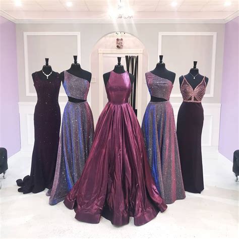 5 Prom Dresses Shops We Love On Instagram Cute Prom Dresses Prom