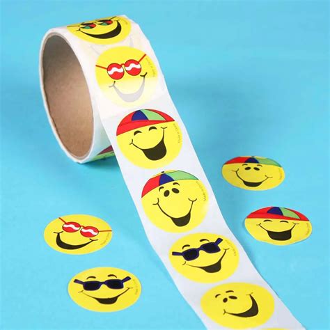 200pcs Smile Face Sticker Teacher Rewards Happy Self Adhesive Label