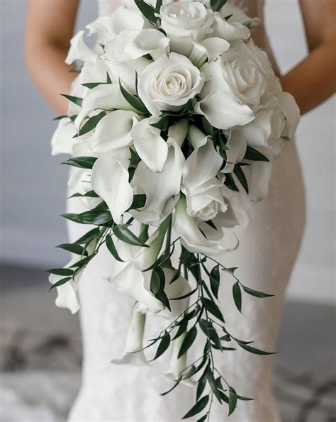 White Roses Calla Lilies Bridal Bouquet Lily Bouquet Wedding Simple