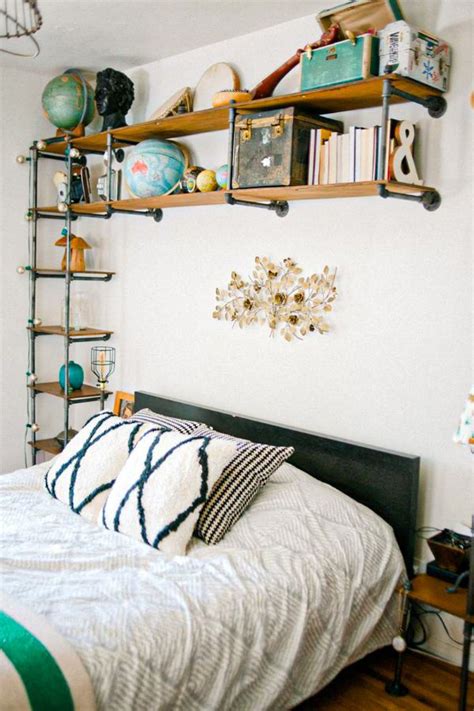 20 Things To Put On Shelves In Bedroom Decoomo