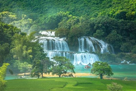 Ban Gioc Waterfall Natural Masterpiece In Southeast Asia