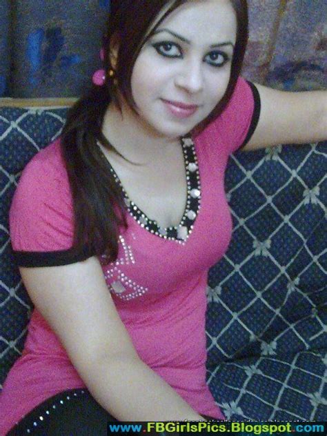 Facebook College Girls Chicks Profile Photo Collection Pack 11 Beautiful And Cute Facebook