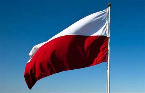 Flaga Polski Zmieni Barwy Nowelizacja Ustawy O Godle Barwach I Hymnie