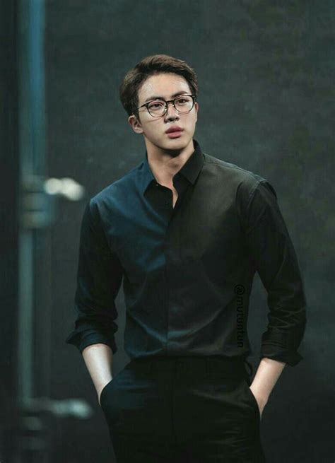 Pin By 𝙟 𝙚 𝙡 𝙡 𝙖 On ʙᴛs Bts Jin Seokjin Bts Worldwide Handsome