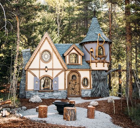 For 295 Per Night You Can Stay At This Fairy Tale Cottage Macleansca
