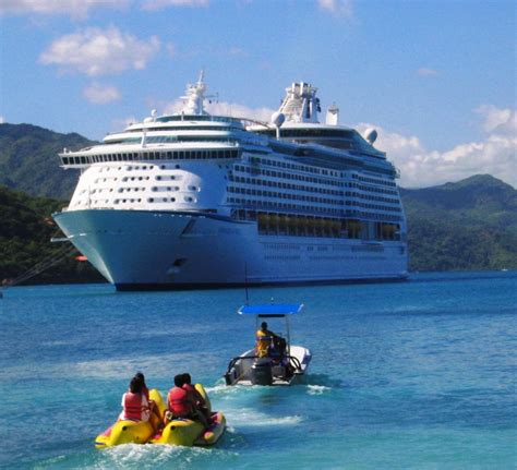 How to choose a travel card. Cruise Line Credit Cards: Which is best? - Credit Card Column