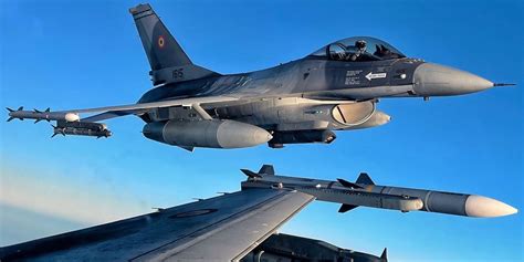 Air Section Actualité F 16mlu Roumains Vs Su 27 Flanker