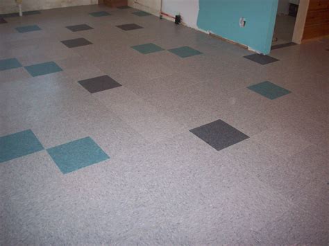 Random Color To Match Accent Vct Tile Tile Installation Flooring