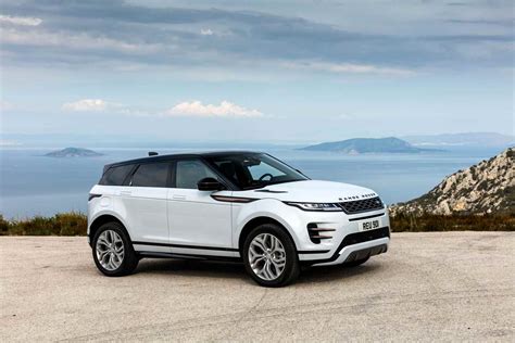 This week we take a look at land rover's redesigned 2020 range rover evoque. 2020 Range Rover Evoque first drive review: Crisper ...