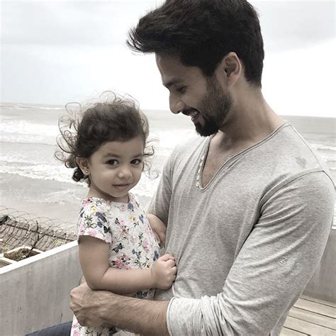 shahid kapoor showers love on heavily pregnant mira rajput and cutie pie misha see pictures