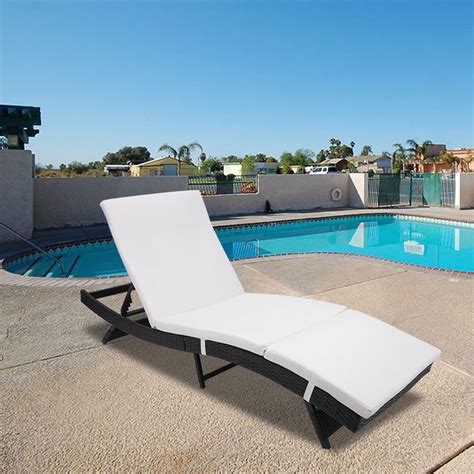 Outdoor Patio Chaise Lounge 5 Adjustable Positions Pe Rattan Lounge