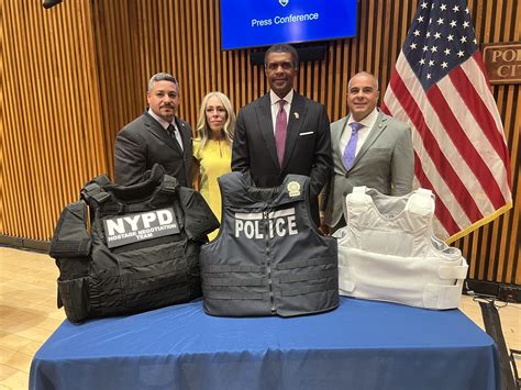 detective vest pilot program new york city police foundation