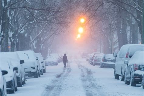 Winter Storm Makes Travel Treacherous And Is Expected To Worsen As It Moves East The New York