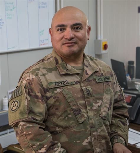 After 15 Years Miami Soldier Returns For New Iraq Mission Us Army
