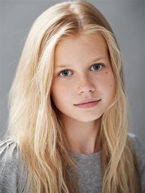 angourie rice profile pics dp images what s up today