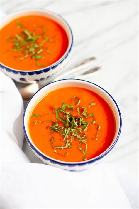 Garden Fresh Tomato Soup Wholefully Recipe Fresh Tomato Soup
