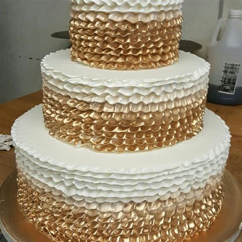 40 pretty fabulous ombre wedding cakes. Gold Ombre Ruffle | Cake, Desserts, Food
