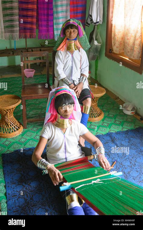 Ywama Kayan Lahwi Padaung Long Neck Woman Weaving Weaver Loom Inle