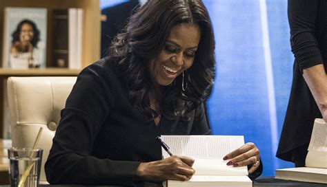Michelle Obamas New Book Becoming Brings Revelations