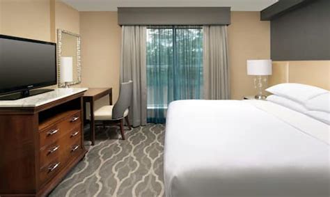 Embassy Suites Atlanta Airport Hotel Accommodations