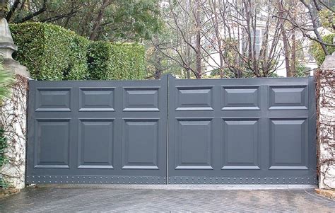 See our metal gate designs online or call us on 0800 6124 965. Mesa Wood Gates - Custom Wood Gates For Driveways & Home Entry