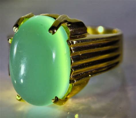 green cats eye calcite 11 25ct solid 18k yellow gold