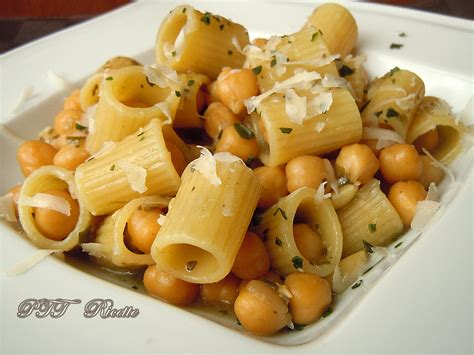 Pasta E Ceci Ricetta Con Ceci Ptt Ricette