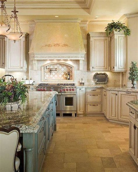 40 Gorgeous French Country Tuscan Kitchen Design French Country