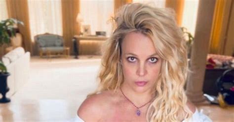 Britney Spears Strips Fully Naked For Intimate Bath As She Says I Like To Suck Flipboard