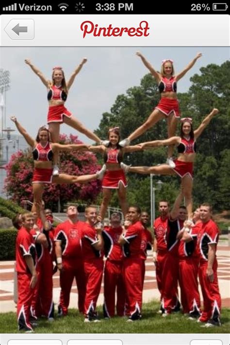 College Cheer Leaders Cheer Stunts Cheer Poses Cheerleading Stunt