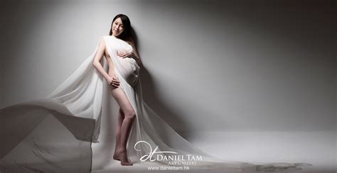 Pregnancy In WHITE Daniel Tam
