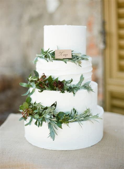 ️ 20 Whimsical Winter Wedding Cakes To Love Emma Loves Weddings