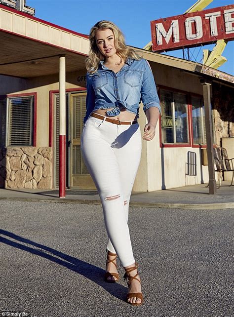 Iskra Lawrence Displays Curves In Simply Be Denim Campaign Daily Mail Online