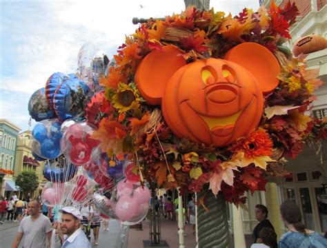 03 Halloween Mk 1 The Disney Blog