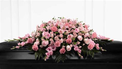 Standing And Wreath Sprays Springfield Funeral Home And Crematorium