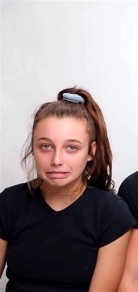 Dolan Twins Memes Emma Chamberlain Reaction Pictures Picture Perfect Style Icons Goddess