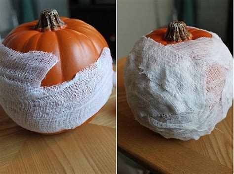 Scary DIY Mummy Pumpkins