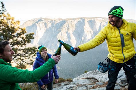 El Capitans Dawn Wall Climbers Reach Summit At Yosemite The New York
