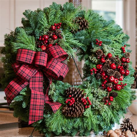 Lynch Creek Farm Fresh Christmas Wreaths Centerpieces And Ts