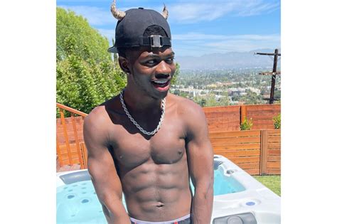 Best Star Snaps Of The Week Lil Nas X Bathing Beauties And More