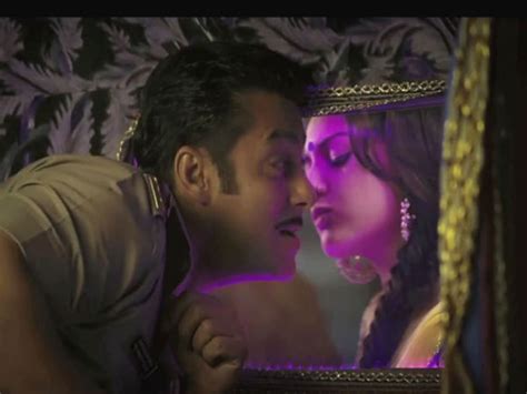 Is Salman Khan Bored Of Getting Paired With Sonakshi Sinha Filmibeat