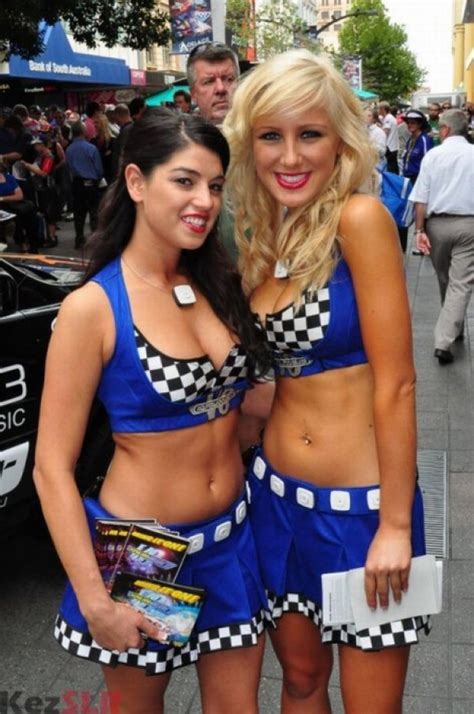 Indianapolis 500 Race Girls 30 Pics Curious Funny Photos Pictures