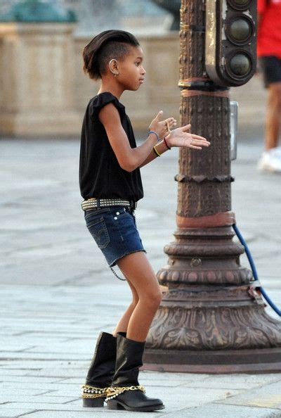 Most of the time willow smith sports an odd hairstyle that marks her as a rocker, but sometimes she returns to the casual and ordinary girlish hairstyles. More Pics of Willow Smith Short Straight Cut | It was ...