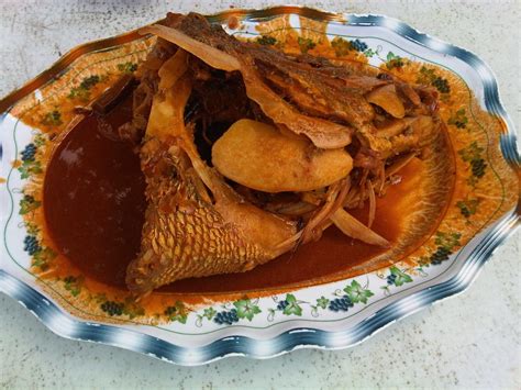 Video kali ini mizi cuba kari kepala ikan! Commoner Fairy Tales: Restoran ZK Jalan Kg Attap