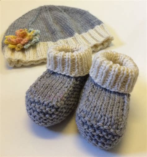 Ravelry Prisca S Baby Booties Pattern By Knot Sew Prisca Knit Baby Booties Baby Booties