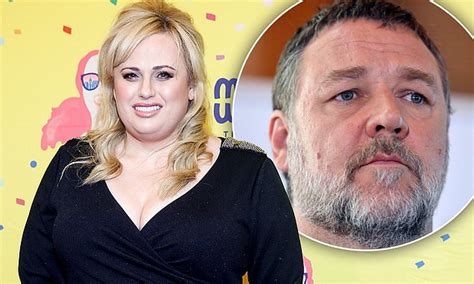 rebel wilson reveals russell crowe hugged her years after yelling at