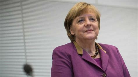 Merkel Till De Tyska Lagstiftarna Försvaga Inte Bilindustrin