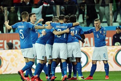 Pelatih italia, roberto mancini mengatakan, penampilan timnya masih bisa lebih baik. Dino Zoff: Timnas Italia Juara Piala Eropa 2020 ...