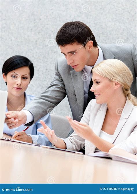 Business People Discuss The Problems Stock Image Image Of Contact Attractive 27110285